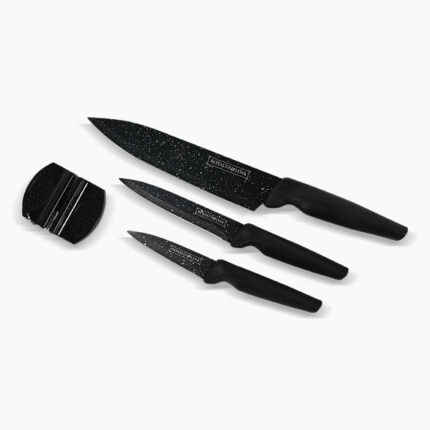 Set noževa s oštračem od tri noža različite veličine. Noževi su crne boje